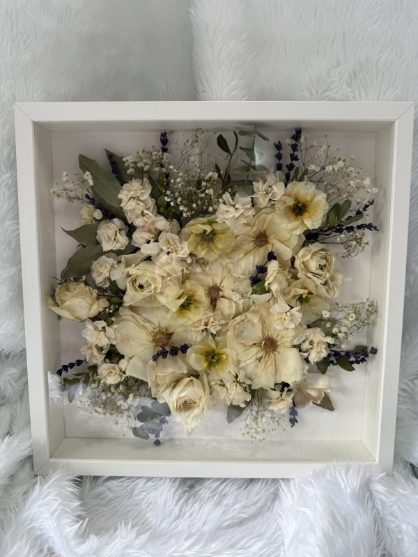 35cm x 35cm Dry Frame (for bigger bouquets and large blooms) - Image 14