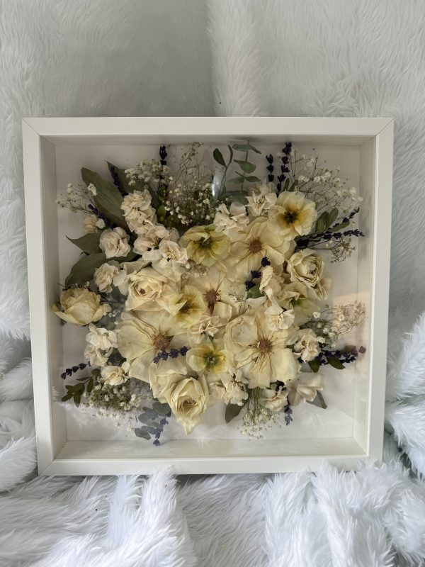 35cm x 35cm Dry Frame (for bigger bouquets and large blooms) - Image 13