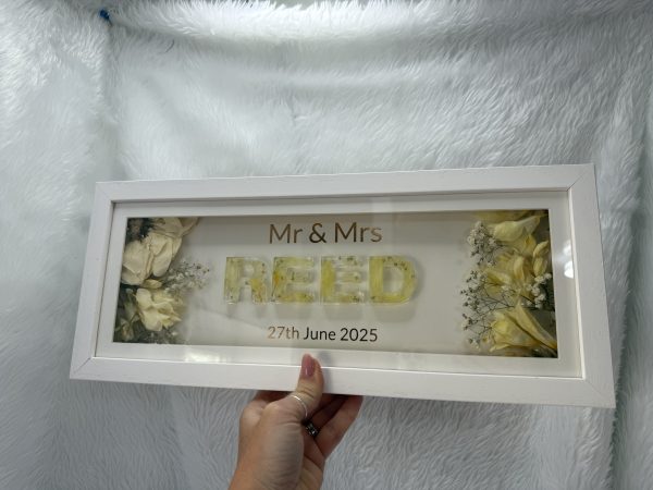 Family Name Frame with dried flowers - Image 14