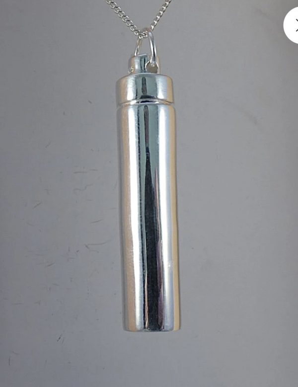 Men’s urn pendant